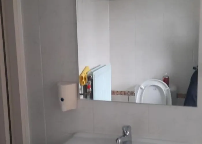 Simla Indiaas Restaurant Voor *